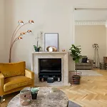 Danube Dream Home In The Absolute Center